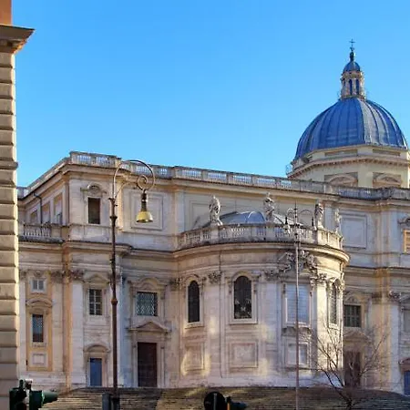 Colosseum - Termini Area *